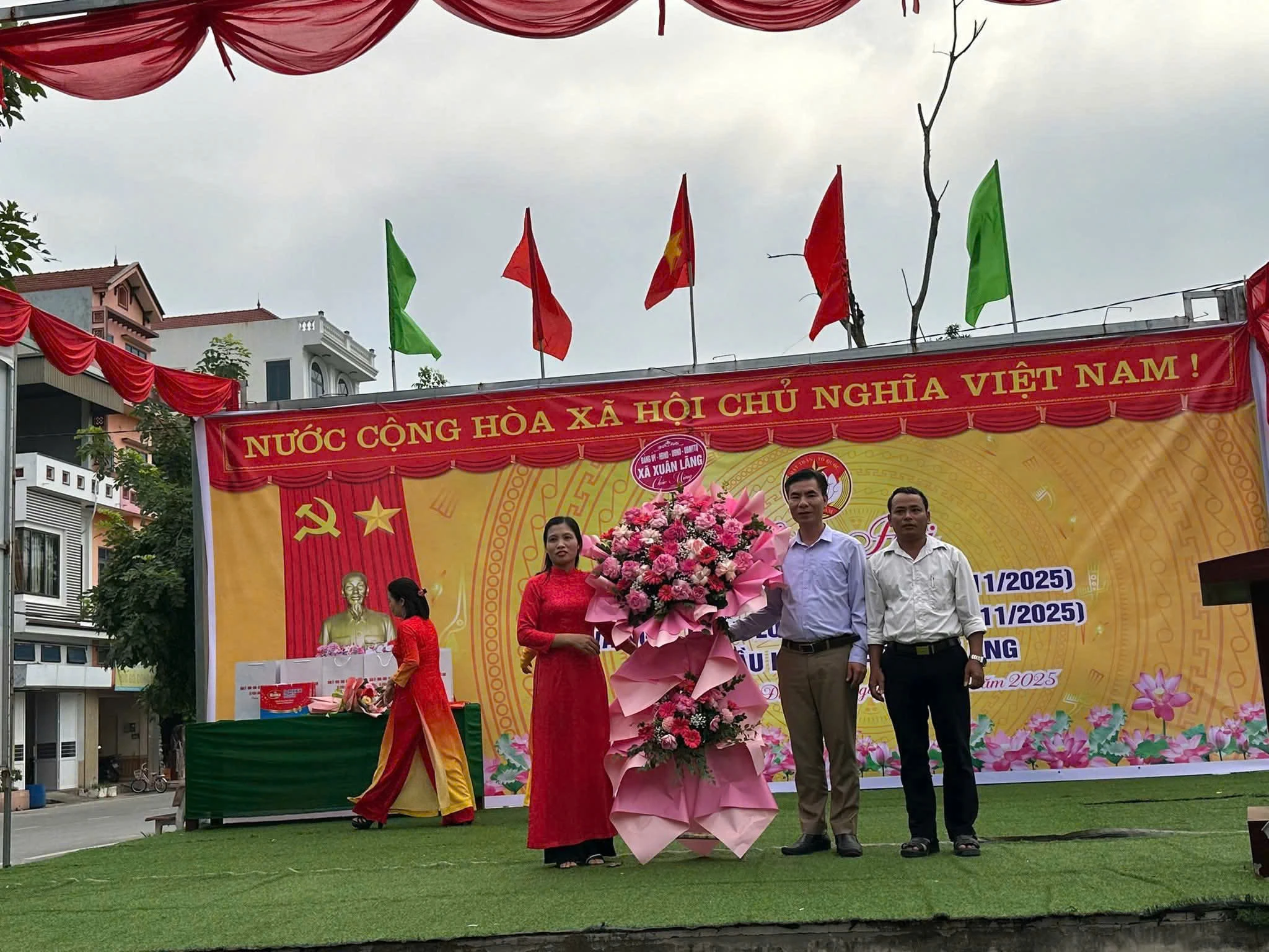 Trại Hè Thôn Đầu Làng